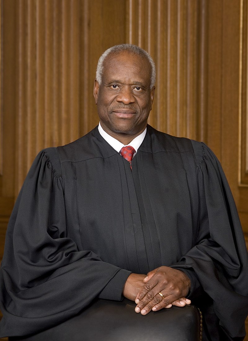 800px-Clarence_Thomas_official_SCOTUS_portrait