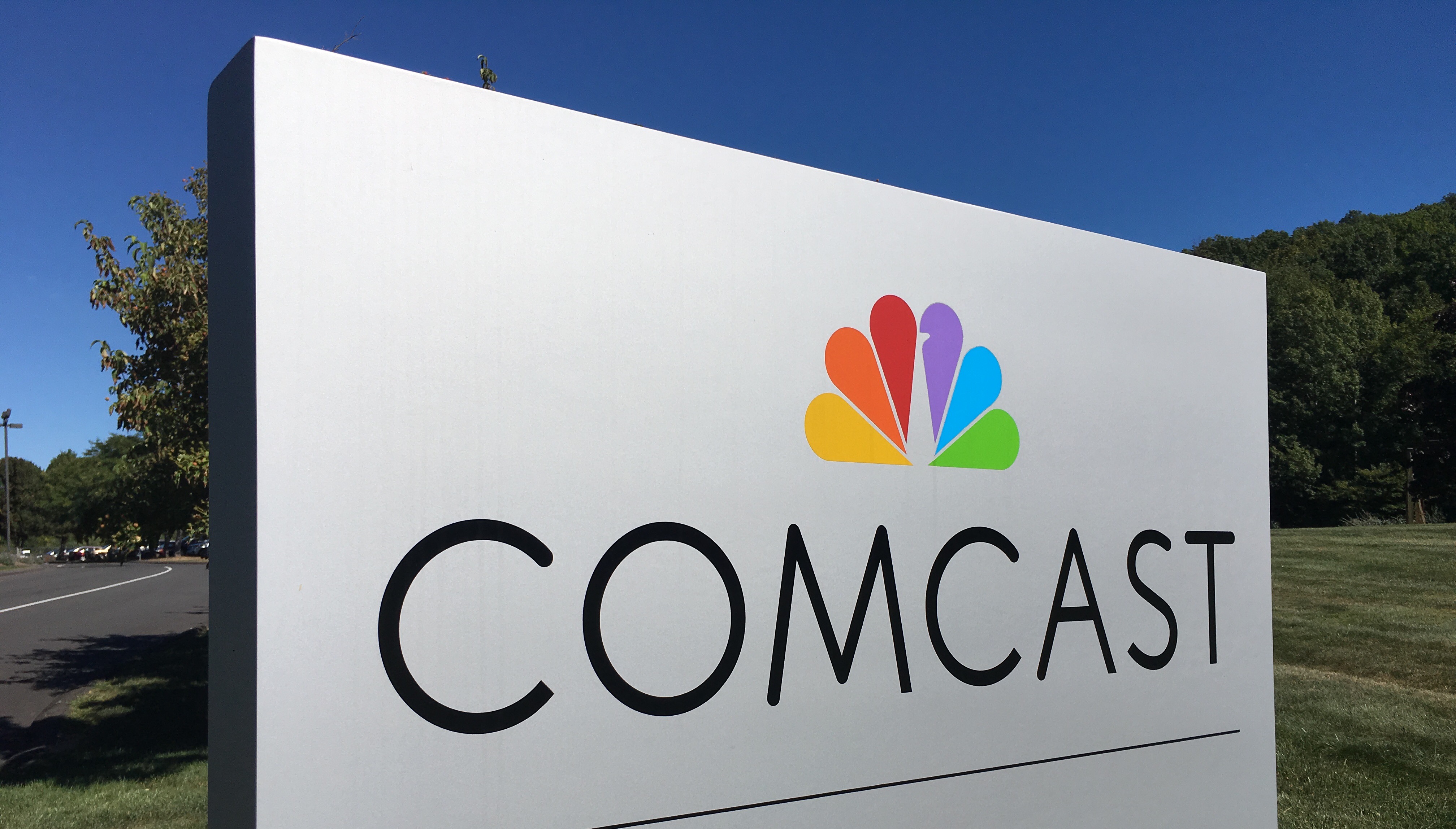 Comcast_Comcast sign
