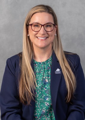 Taraleigh Davis's Headshot